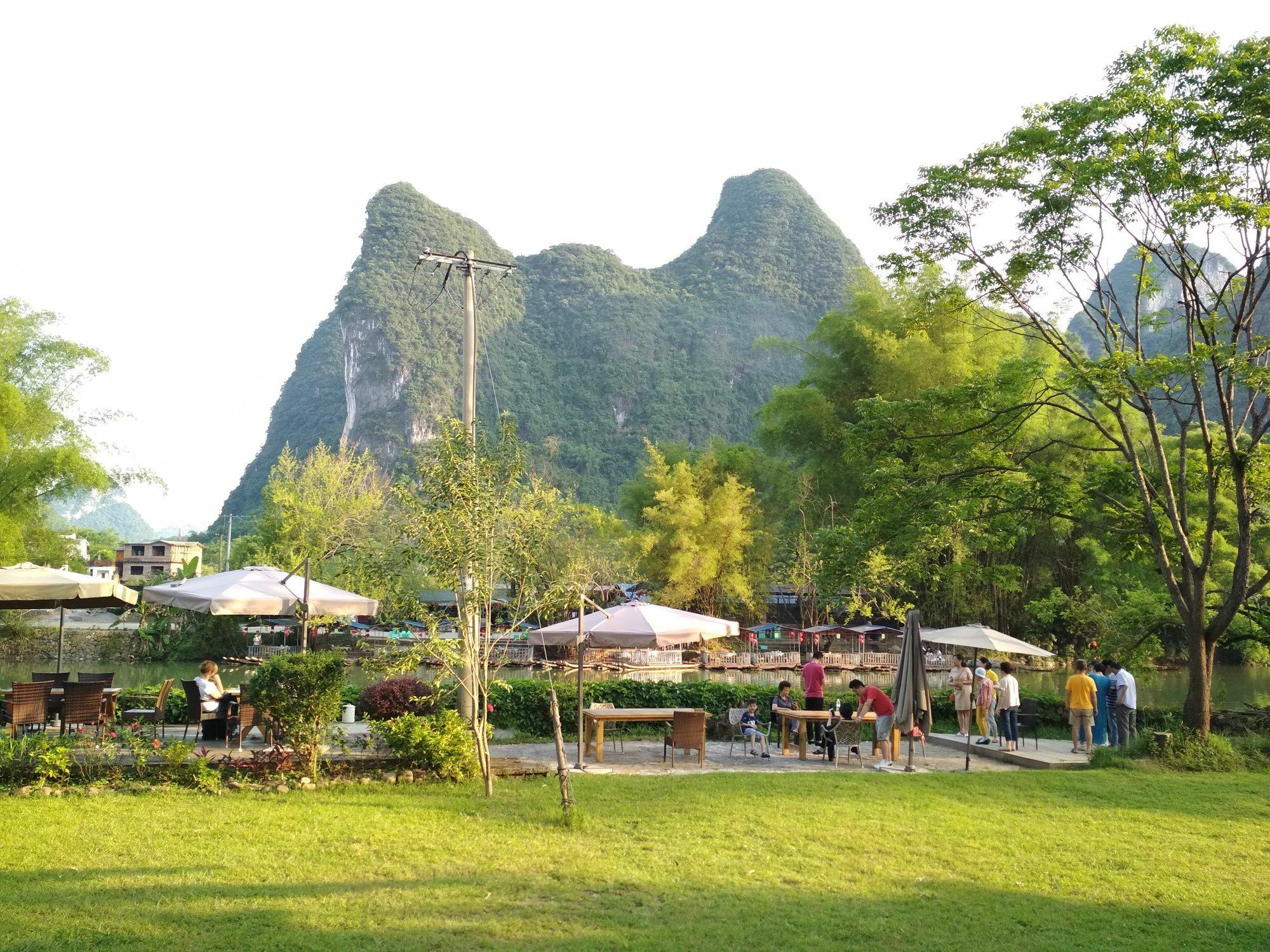 Yangshuo Moondance Hotel Exteriör bild